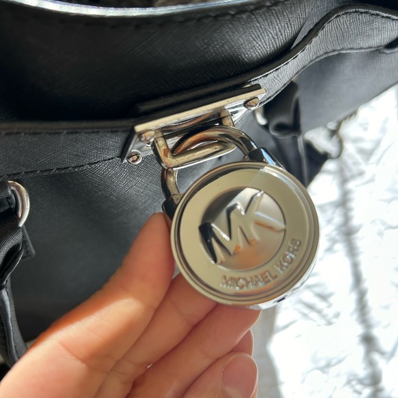 Michael Kors Large Hamilton bag - Picture 2 of 2